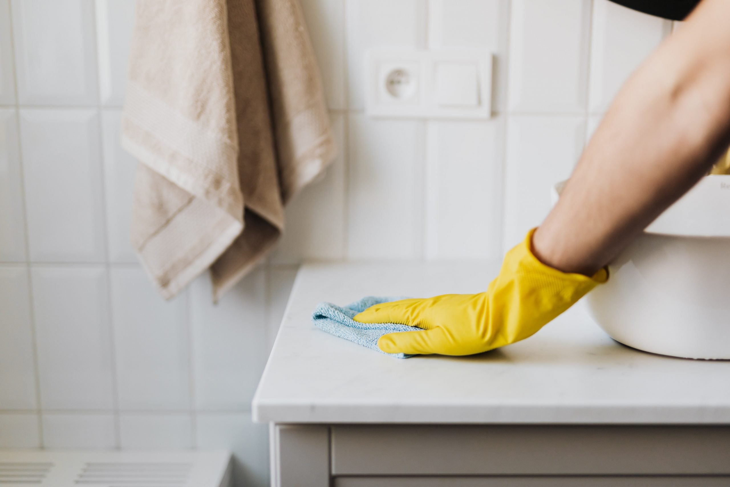 Fun Ways To Make Cleaning Your Bathroom Less Daunting